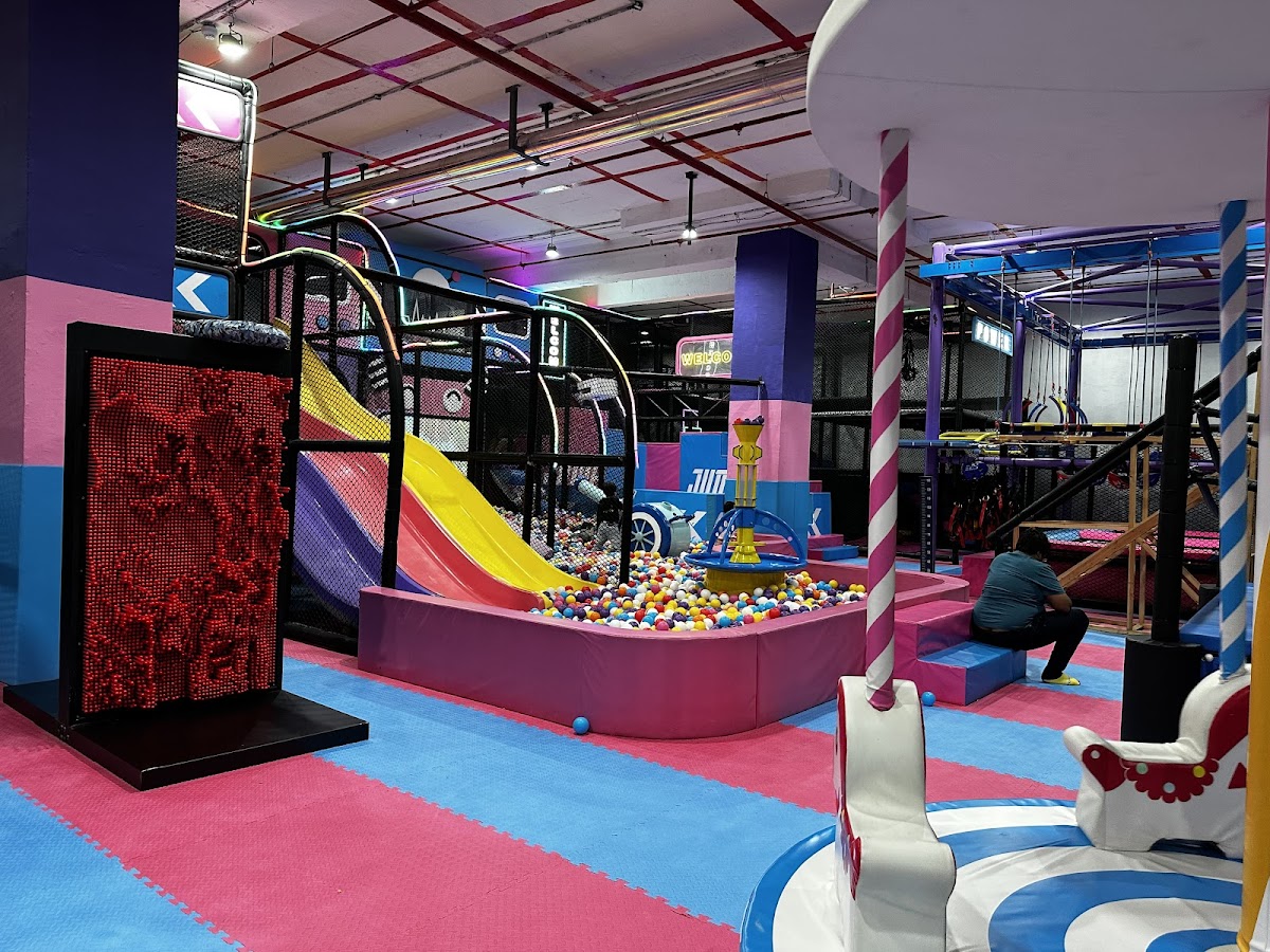 PUNO Advance Pune - Bowling in Pune | Vr Games | Best Gaming Zone | Entertainment Park in Pune
