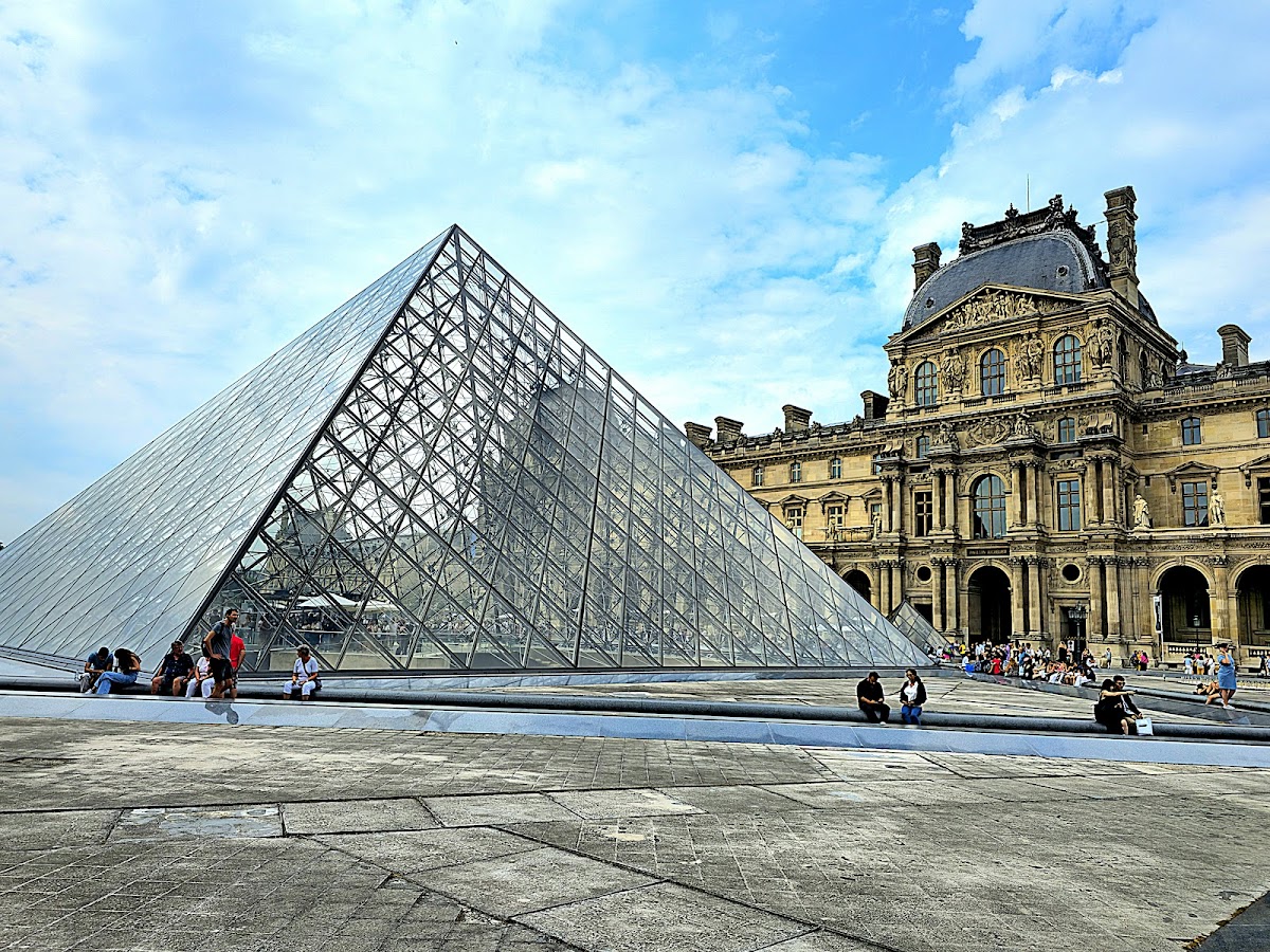 Louvre Pyramid photo 1