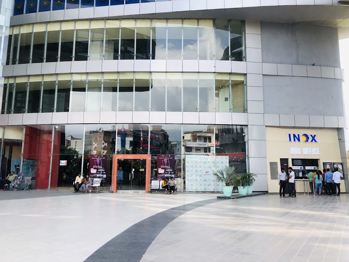 Sunny Trade Center