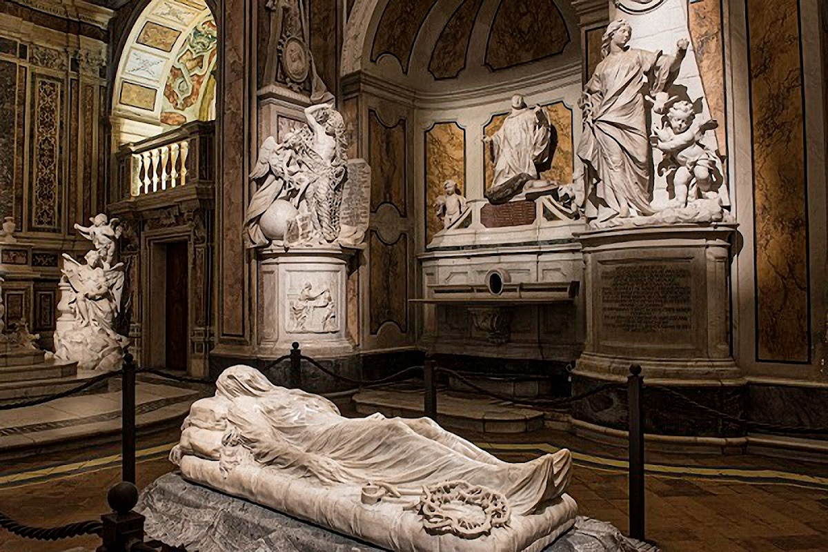 Naples Culture and Food Explorer